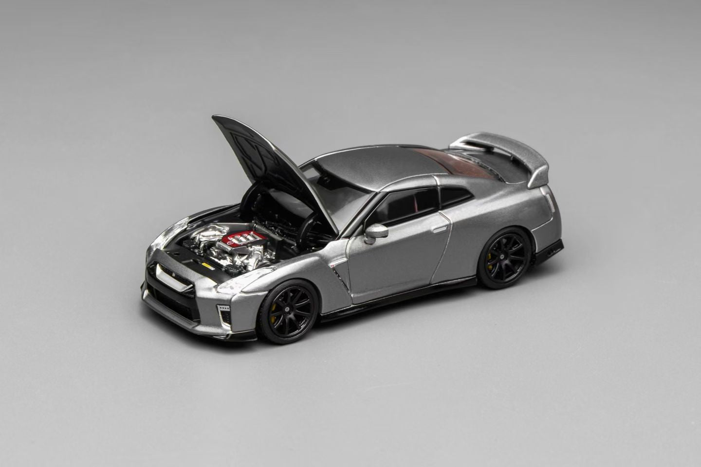 (Preorder) Motorhelix 1:64 Nissan GT-R (R35) Track Edition Engineered by NISMO 2020 Dark Metal Gray M63515