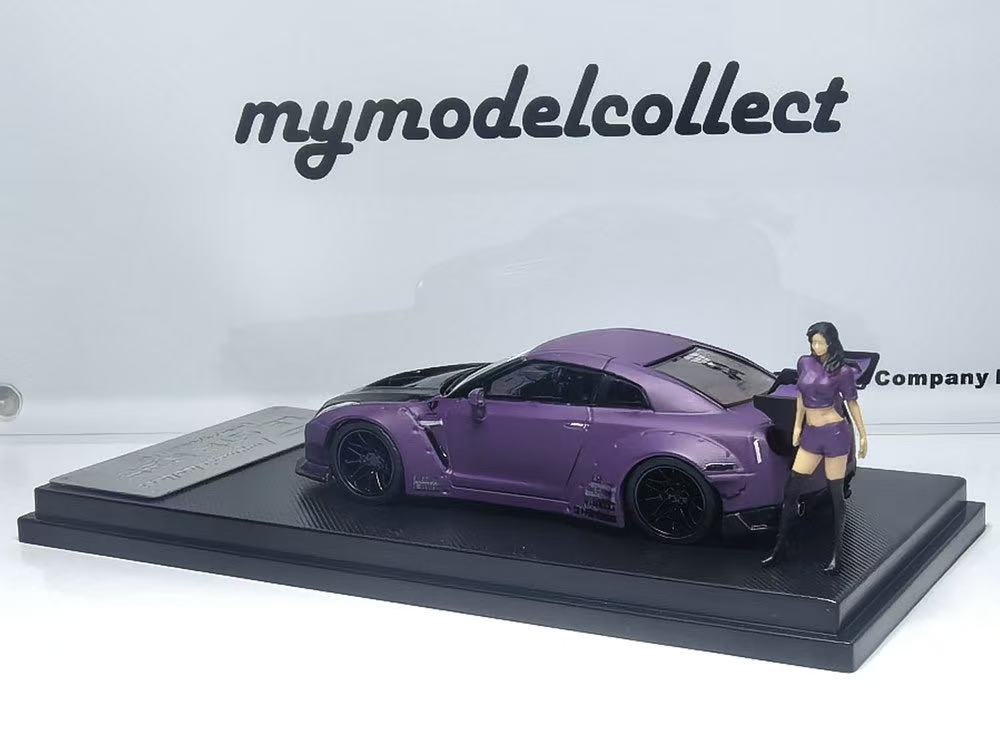 Model Collect 1:64 Nissan LB GTRR35 1.5V Matte Purple/Carbon Cover and Free Doll MC640004J 