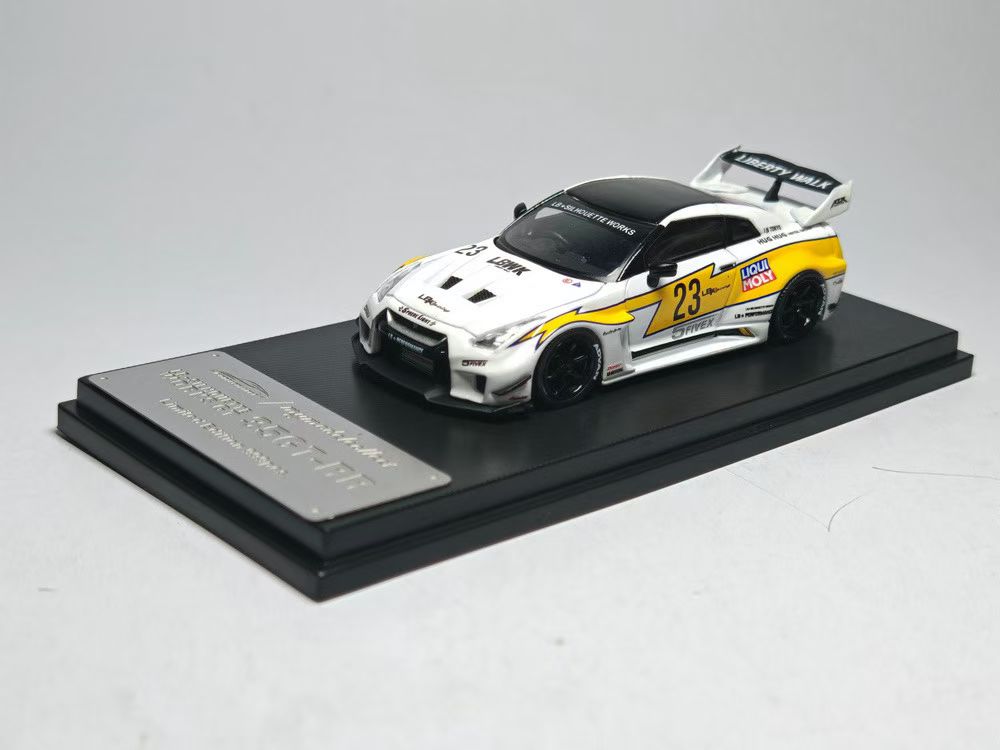 (Preorder) Model Collect 1:64 Nissan LB GTR GT White Flash Livery MC640005M/MC640005N [2 Versions]