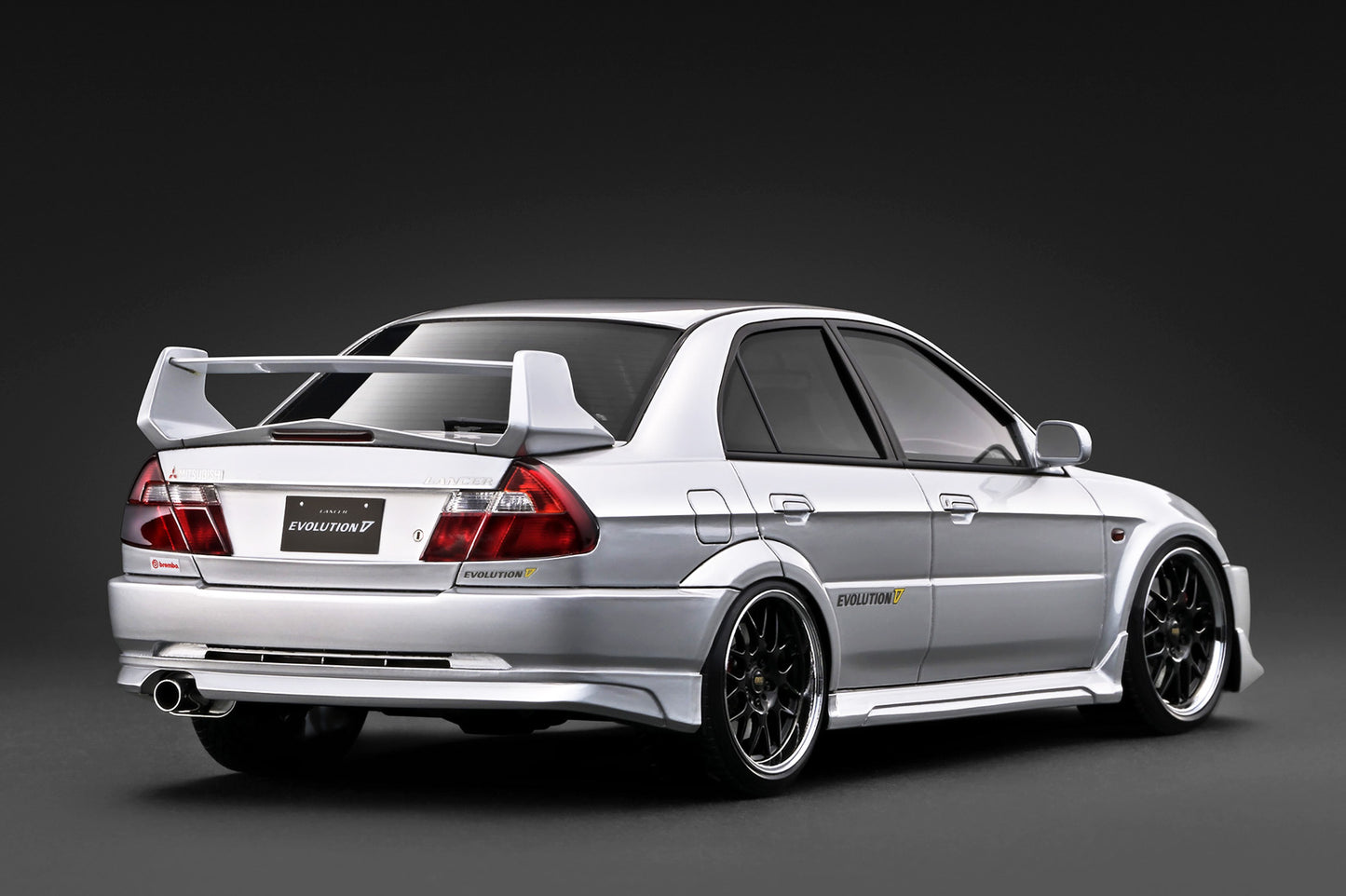 (Preorder) Ignition Model 1:18 Mitsubishi LANCER EVOLUTION V (CP9A) Silver IG4016