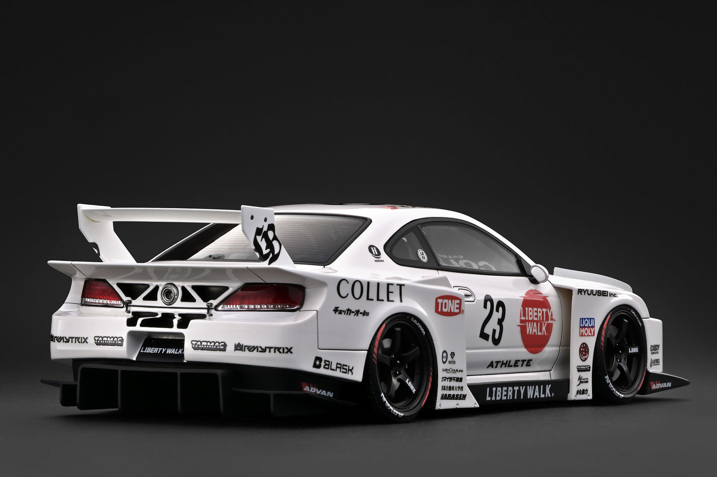(Preorder) Ignition Model 1:18 LB-Super Silhouette S15 SILVIA White IG4137