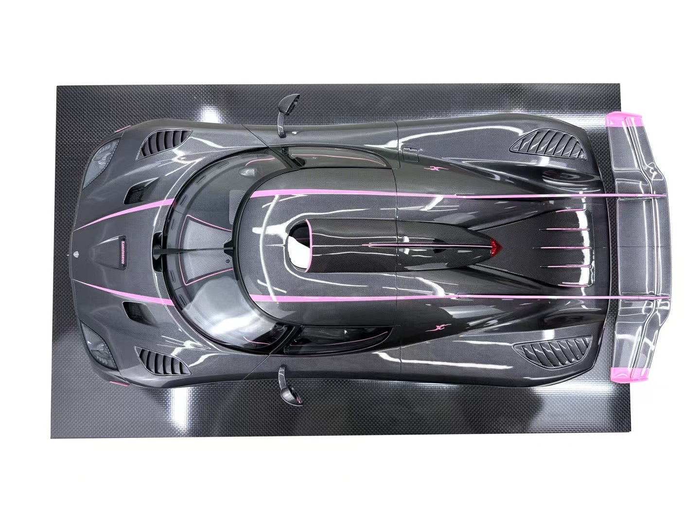FrontiArt 1:8 Koenigsegg One: 1 F147-55