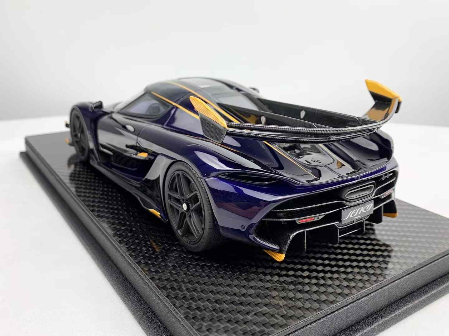 FrontiArt 1:18 Koenigsegg Jesko Blue Scuro Candy - Limited Edition F138-193