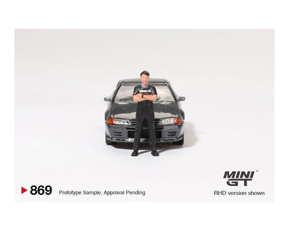 Mini GT 1:64 Nissan Skyline GT-R (R32) Nismo Gunmetal W/ Matsuda Figure – Tsugio Matsuda Collection (Preorder)