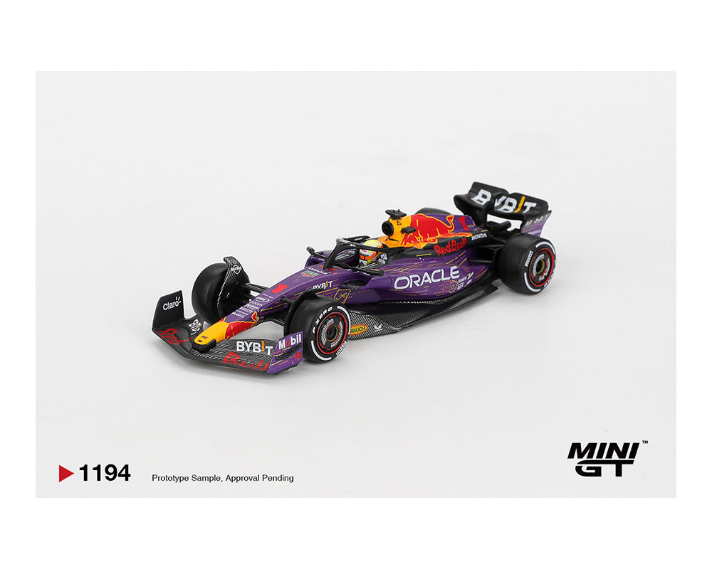 Model Formula 1 car with Oracle and BYB branding on a white background
