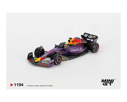 Model Formula 1 car with Oracle and BYB branding on a white background