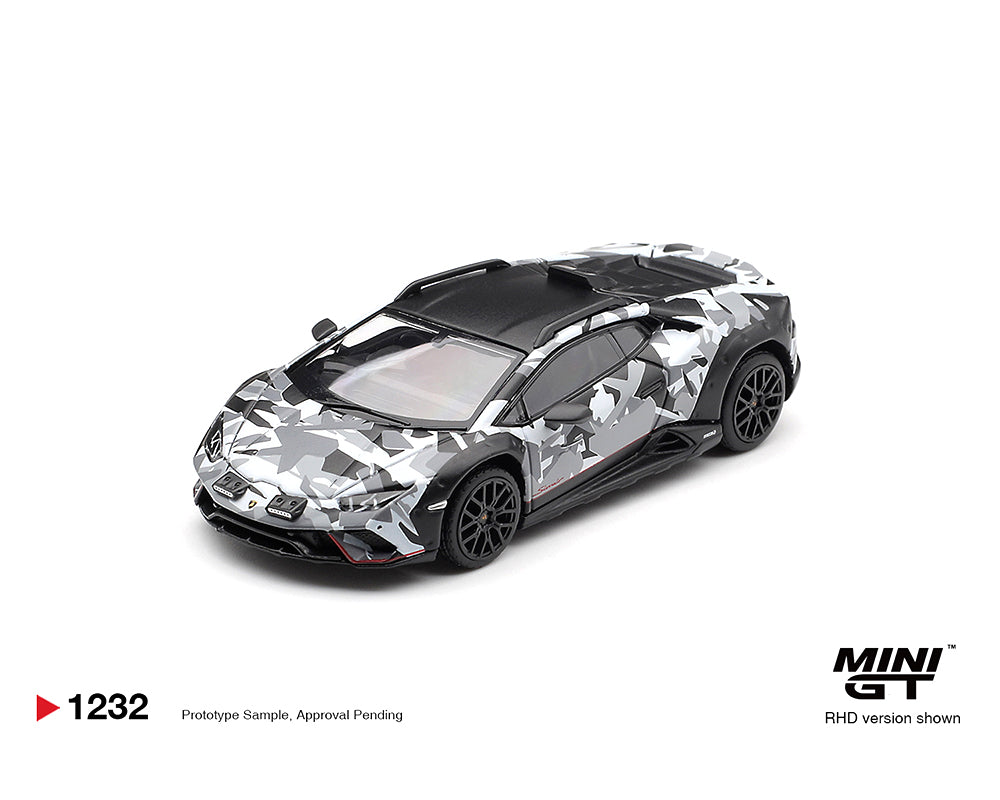 Model car with camouflage pattern on a white background, featuring the MINI GT brand.