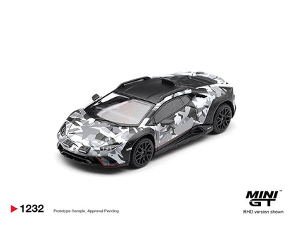 Model car with camouflage pattern on a white background, featuring the MINI GT brand.