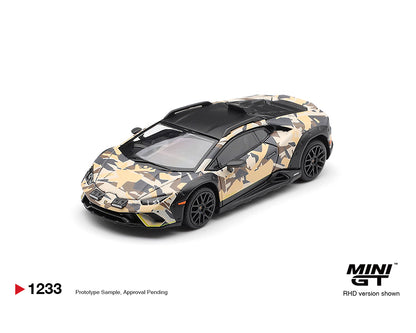 Model car with camouflage design on a white background, featuring the Mini GT brand.