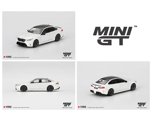 Mini GT 1:64 BMW M5 – Alpine White MGT01092-BL
