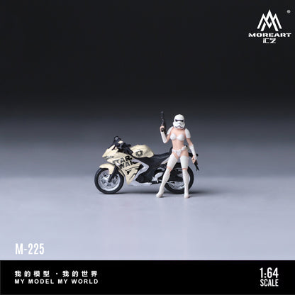 Model motorcycle and figure on a gray background with 'Moreart' branding.