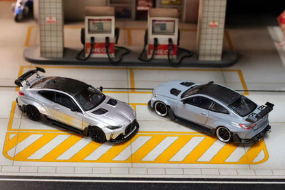 Street Weapon 1:64 BMW G82 M4 Wide-Body [2 Colors]