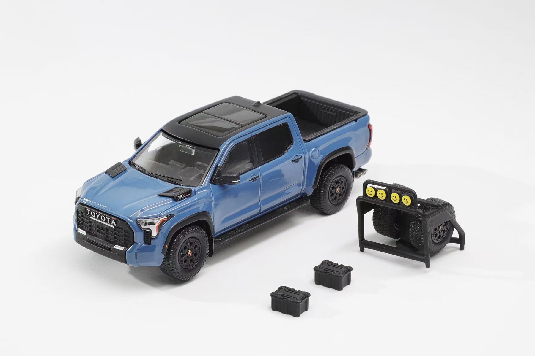 GCD Toyota Tundra Pickup Blue (LHD) and Accessories in white background