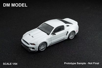 DM Model 1:64 Modified Ford Mustang 2014 [Gulf/White] (Preorder)