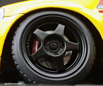 Ignition Model 1:18 Initial D Honda Civic (EK9) Type R Yellow Carbon Bonnet